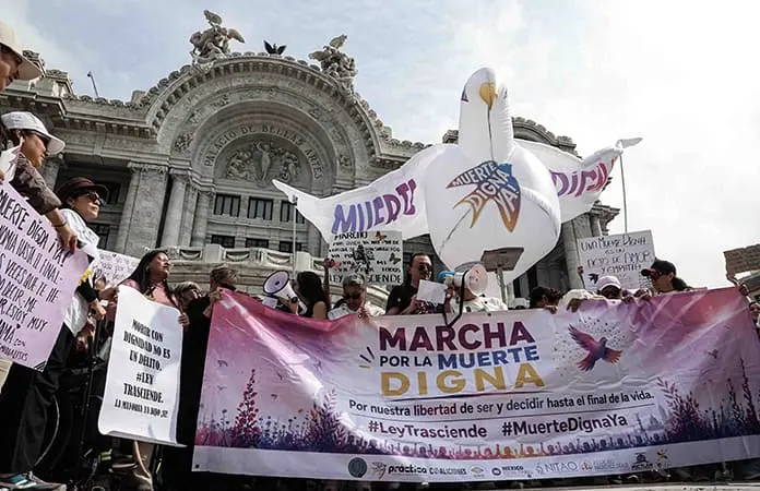 Diputada del PT propone Ley de Muerte Digna en CDMX