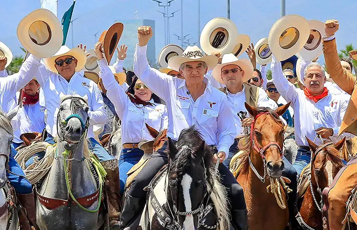 Américo Villarreal encabeza la cabalgata