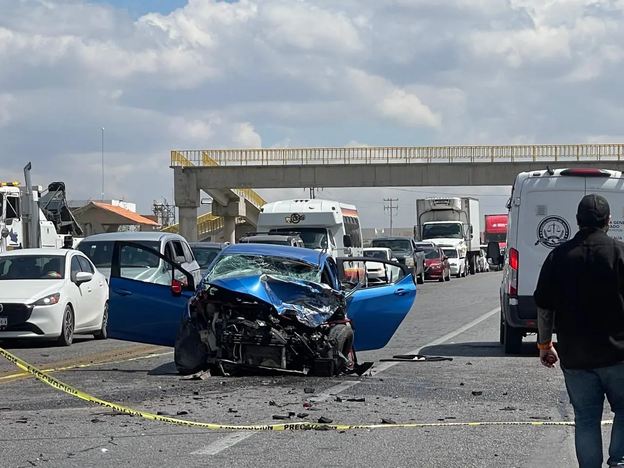 Dos muertos tras brutal choque contra tráiler en Villa de Reyes