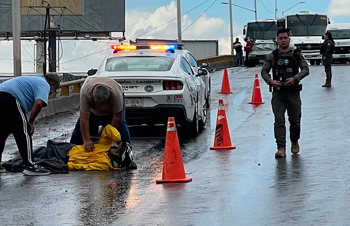 Motociclista herido provoca una carambola