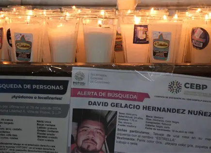 Familias buscan a sus desaparecidos en 140 zonas de exterminio en SLP Familias buscan a sus desaparecidos en 140 zonas de exterminio en SLP