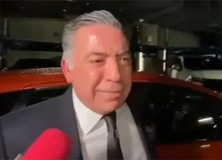 Enrique Inzunza reaparece en Senado y anuncia conferencia