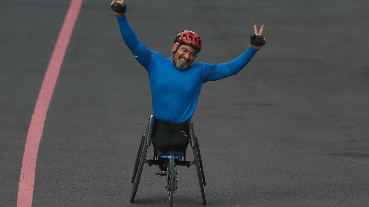 Gonzalo Valdovinos gana el Maratón de la CDMX