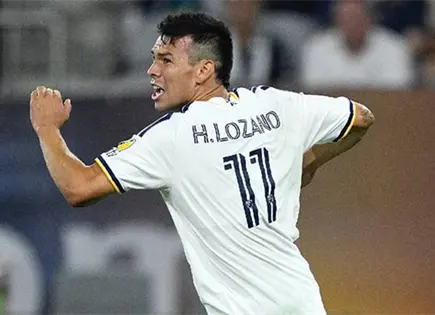 Hirving Lozano queda fuera de selección mexicana por lesión Hirving Lozano queda fuera de selección mexicana por lesión