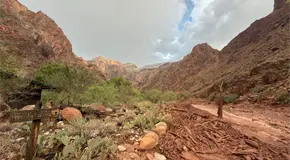 Inundación en Gran Cañón deja 15 desaparecidos y un muerto en Arizona