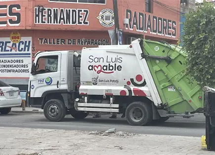 Pese a prohibici&oacute;n, persiste la pepena de residuos en la capital