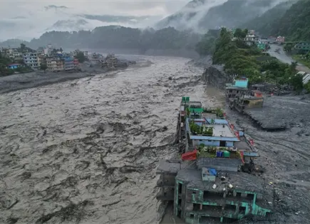 ONU eleva ayuda a 2.5 mdd para Nepal
