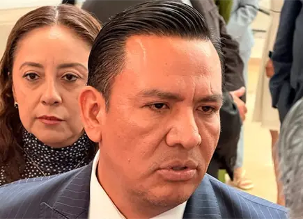 Se espera salida de funcionarios estatales: Torres Se espera salida de funcionarios estatales: Torres