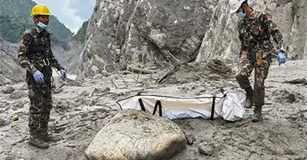 Aumentan muertos por inundaciones en Nepal
