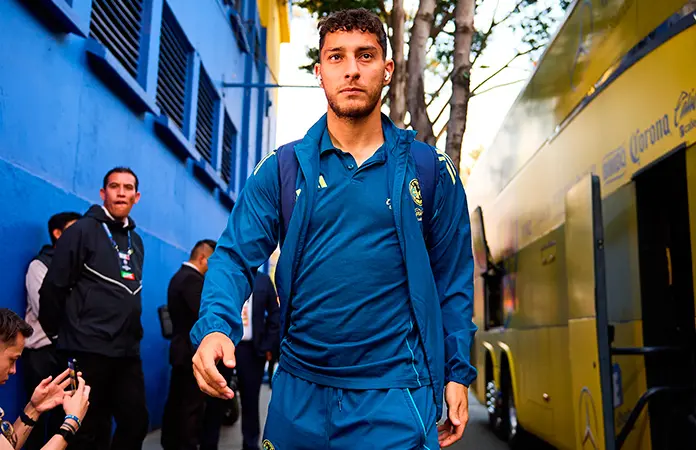 Cáceres se va del América