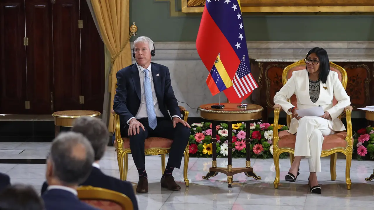 Delcy defiende acercamiento con Washington pese a críticas chavistas
