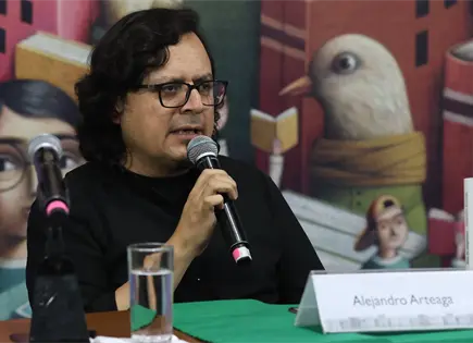 Alejandro Arteaga gana premio Xavier Villaurrutia 2025 Alejandro Arteaga gana premio Xavier Villaurrutia 2025