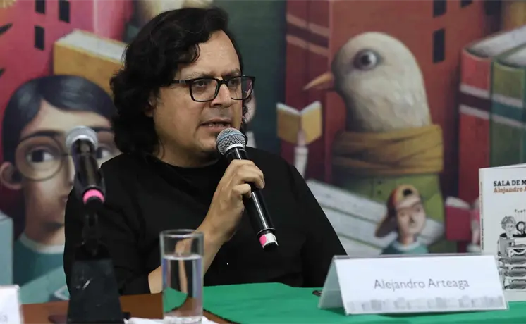 Alejandro Arteaga gana premio Xavier Villaurrutia 2025