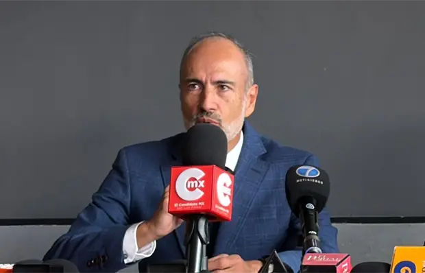 De los Santos ve guerra sucia en proceso interno del PAN