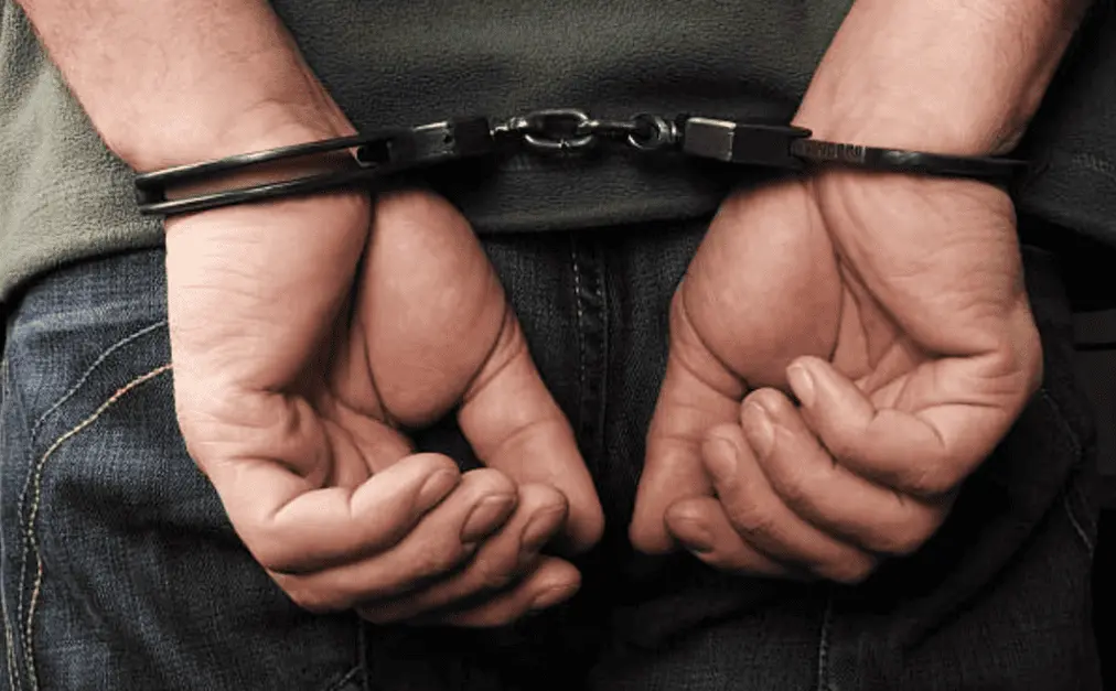 Detienen a notario en Veracruz por fraude inmobiliario