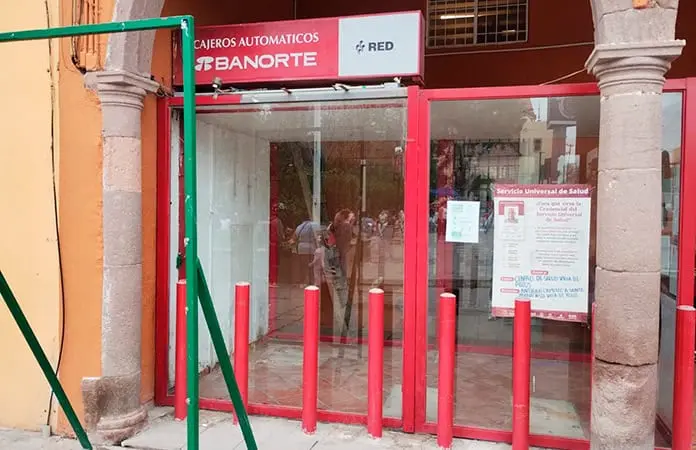 Retiran cajeros automáticos Banorte en Villa de Pozos
