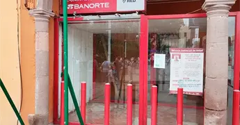 Retiran cajeros autom&aacute;ticos Banorte en Villa de Pozos