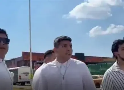 Video: Golpean y roban a petistas en visita de Sheinbaum; culpan al PVEM Video: Golpean y roban a petistas en visita de Sheinbaum; culpan al PVEM