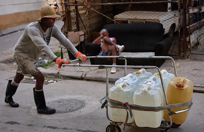 EU impone más sanciones a Cuba