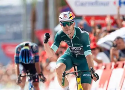 Con un calor abrasador, Van Aert gana etapa 13