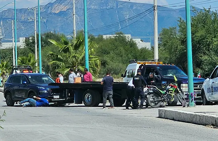 Desigual choque deja tres lesionados