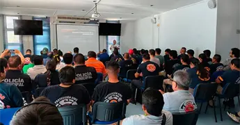 Capacitan a los bomberos en las fugas de gas