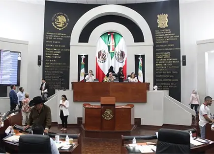 Congreso de SLP denuncia presuntas agresiones en recinto legislativo Congreso de SLP denuncia presuntas agresiones en recinto legislativo