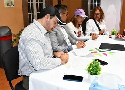 Firman acuerdos para crear memorial de personas desaparecidas en SLP