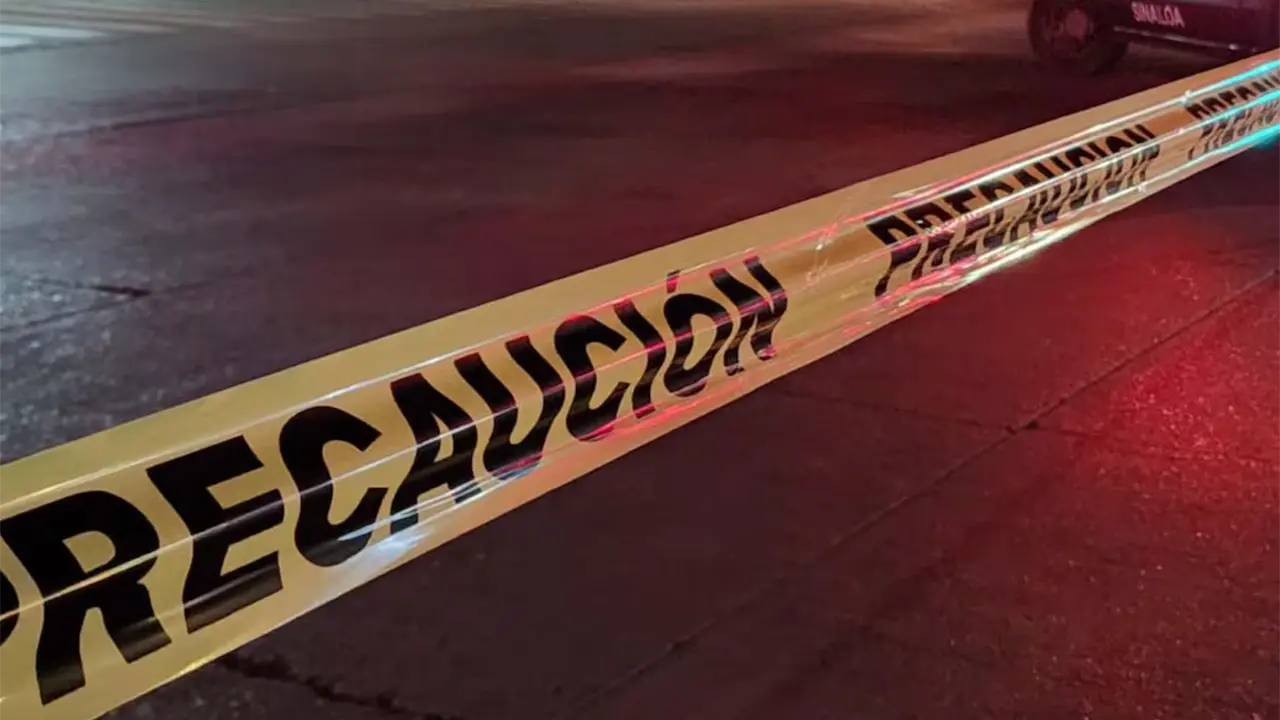Mueren cuatro personas tras choque de autobús en Nayarit