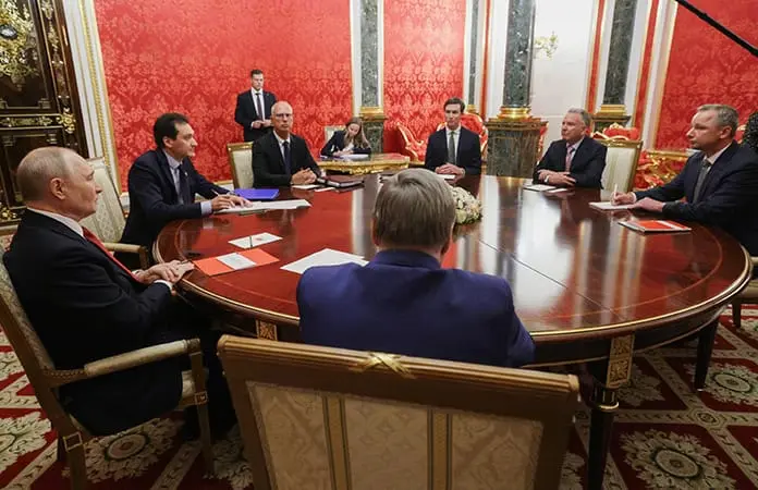 Putin recibe plan de paz de Trump Putin recibe plan de paz de Trump
