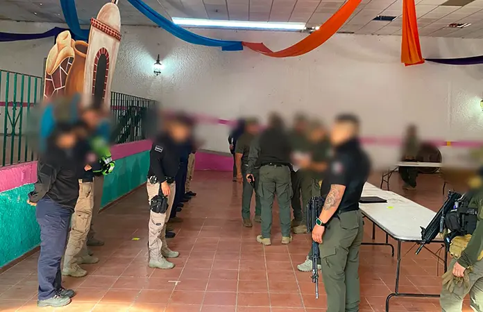 Revisan a policías de Tierra Nueva y Santa María