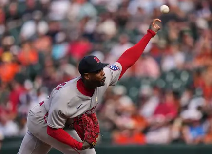 Aroldis Chapman logra salvamento 400 y Medias Rojas barren a Orioles Aroldis Chapman logra salvamento 400 y Medias Rojas barren a Orioles