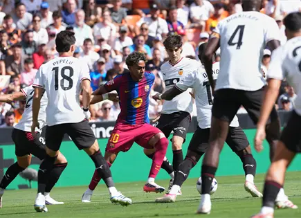 Barcelona arrasa 5-0 a Valencia y mantiene marca perfecta Barcelona arrasa 5-0 a Valencia y mantiene marca perfecta