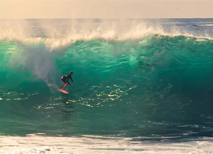 Hurac&aacute;n Marie provoca oleaje peligroso y rescates en playas de California