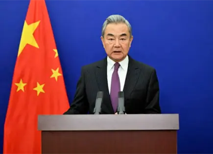 Wang Yi afirma que relaciones China y M&eacute;xico no van contra terceros