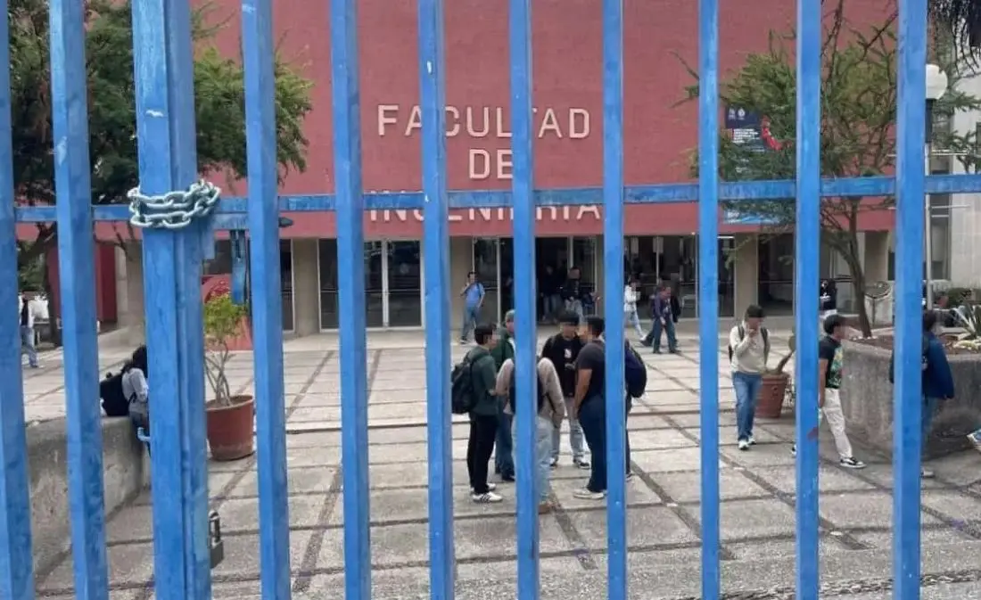 Desalojan Zona Universitaria Poniente tras muerte de estudiante