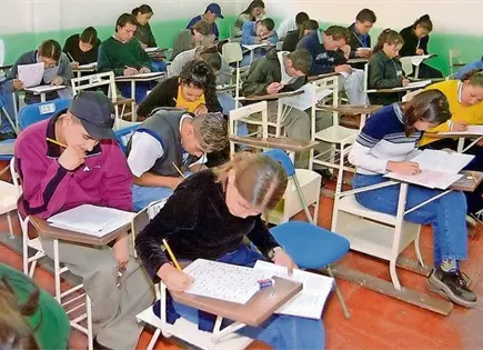 Diputados del PRI y PAN critican recortes y baja en Prueba Pisa 2025 Diputados del PRI y PAN critican recortes y baja en Prueba Pisa 2025
