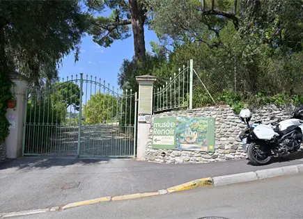 Ladrones roban 4 cuadros de Renoir en un museo de Francia, valuados en millones