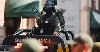 Niega Ju&aacute;rez alza en asesinato de polic&iacute;as