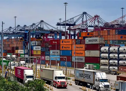 Gobierno federal va por embargar mercanc&iacute;a importada