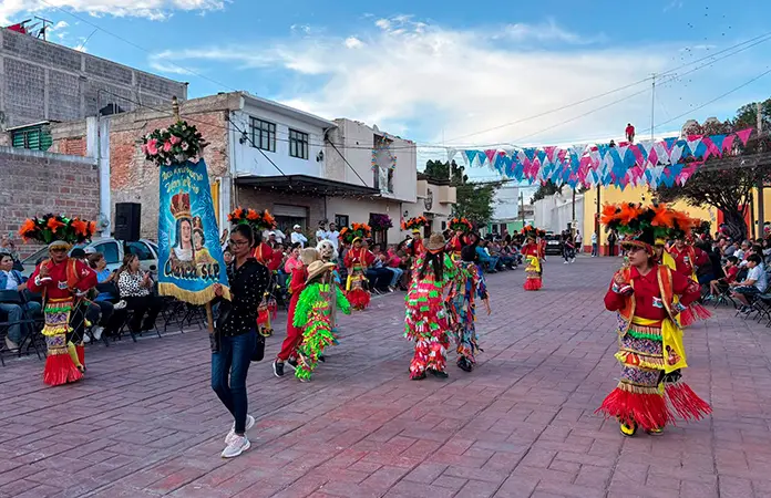 Homenaje cultural a la Virgen del Rosario