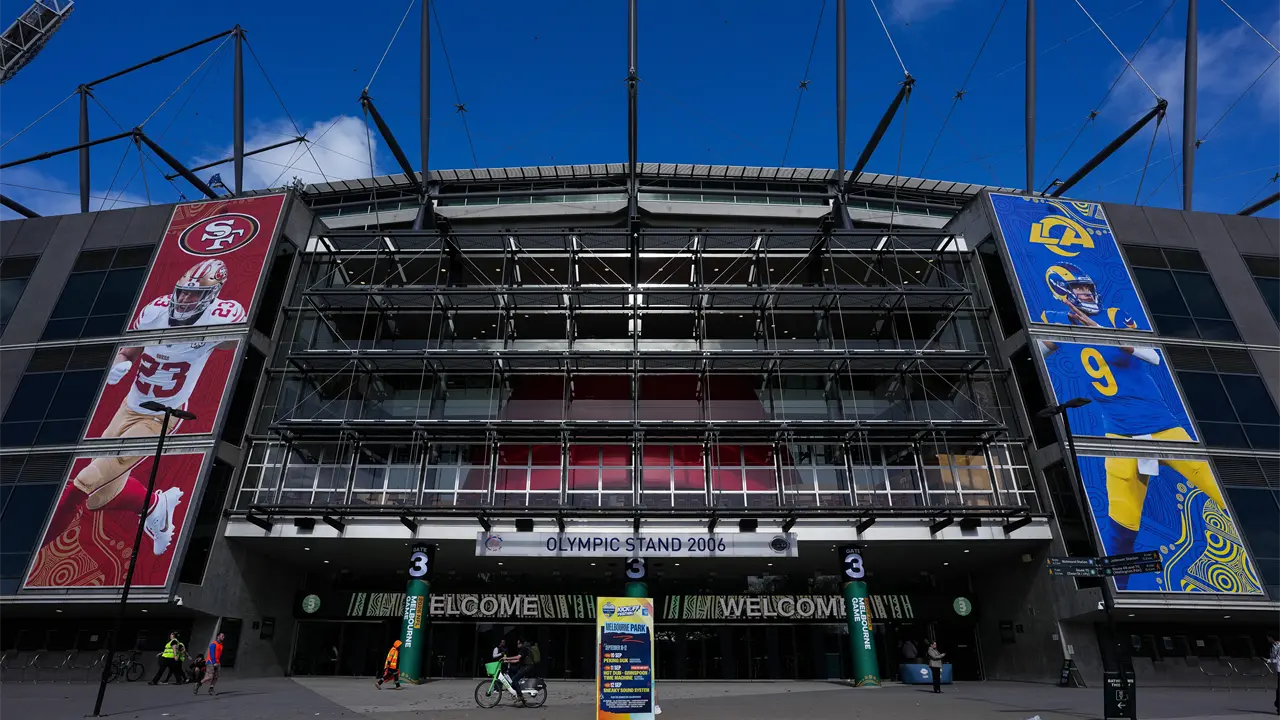 49ers y Rams juegan partido NFL inaugural en Australia