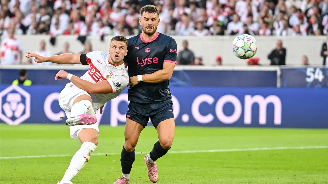 Ermedin Demirovic anota triplete y Stuttgart vence a Viking
