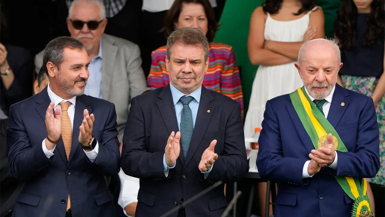Juez de Brasil anula fallo y restituye al jefe de la Policía Federal