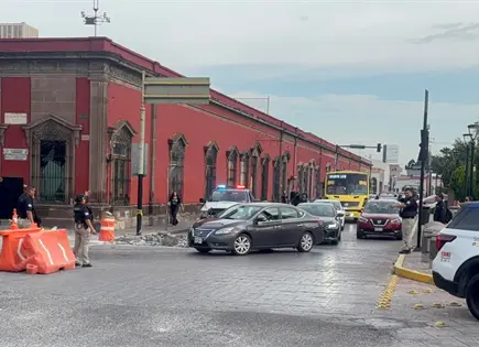 Obra en Carranza colapsa el tráfico Obra en Carranza colapsa el tráfico