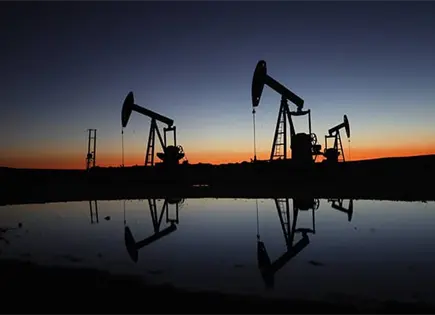 Petr&oacute;leo supera 100 d&oacute;lares por barril