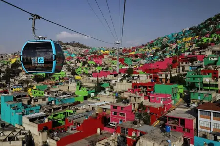 Vecinos temen perder sus casas por obras del Cableb&uacute;s