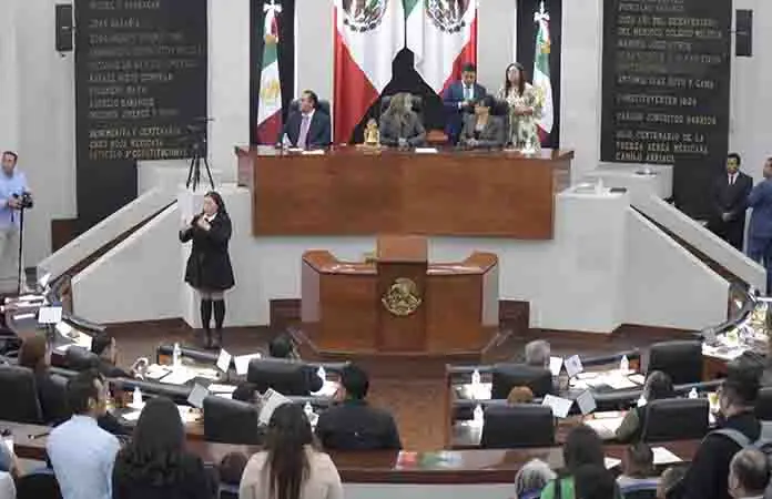 Congreso rezaga 71% de iniciativas en segundo año