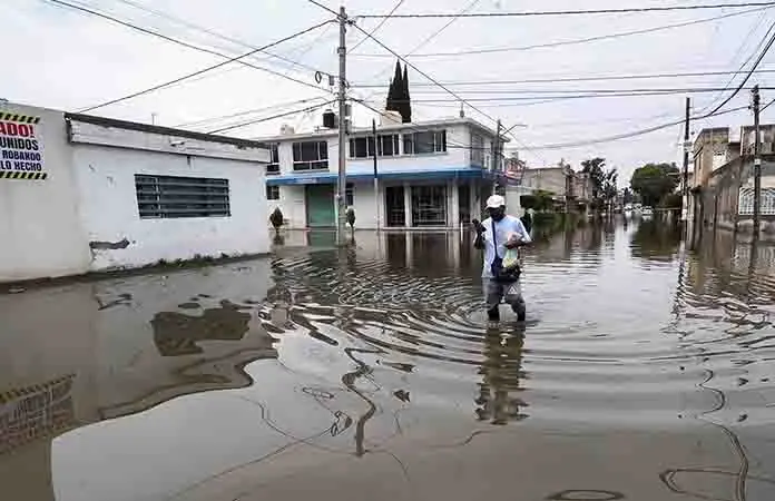 Lluvias inundan Tláhuac