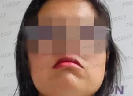 Mujer es detenida por robo de 81 mil pesos